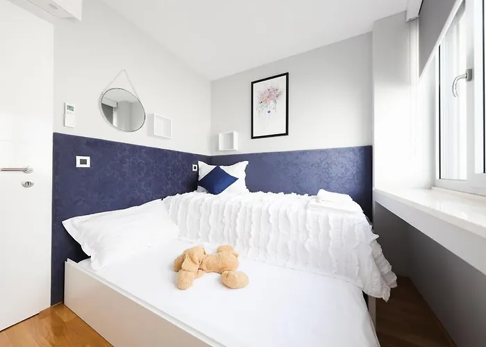 Caisa - Amber 20m From The Sea 자다르